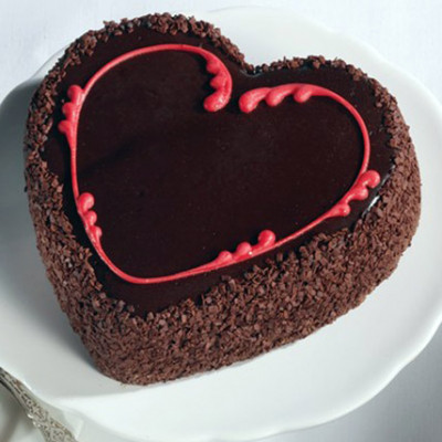 Hearty Chocolate Crème Cake