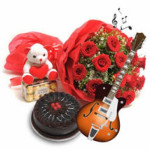 VIOLINIST BOUQUET RED ROSES